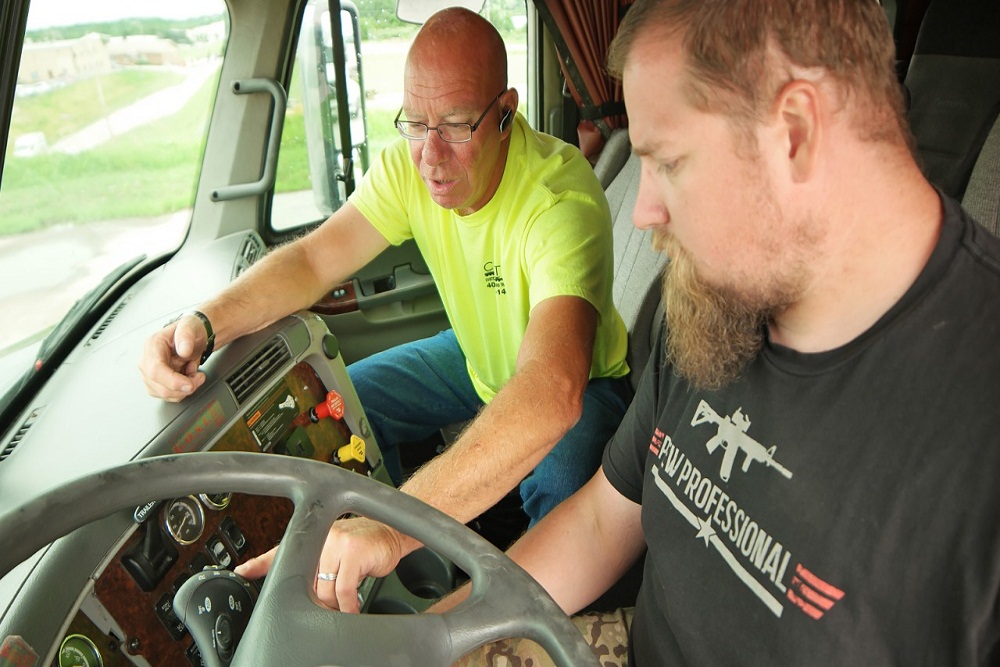 tips-for-truck-driver-safety-to-reduce-risk-rj-truck-driving-school